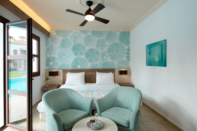 Mitsis Royal Mare 21