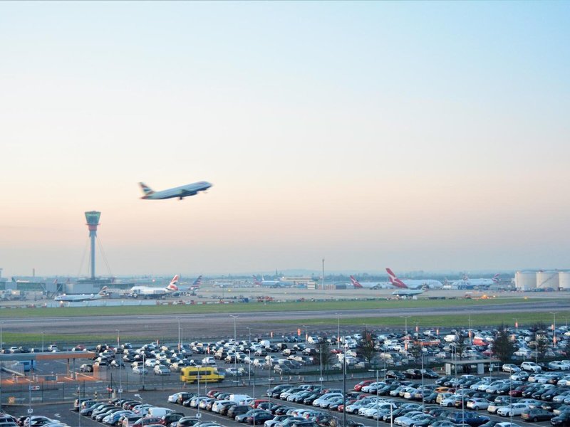 Holiday Inn London - Heathrow Bath Road 7
