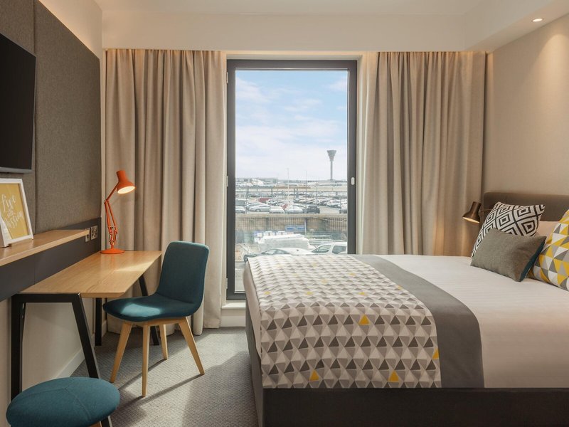 Holiday Inn London - Heathrow Bath Road 32