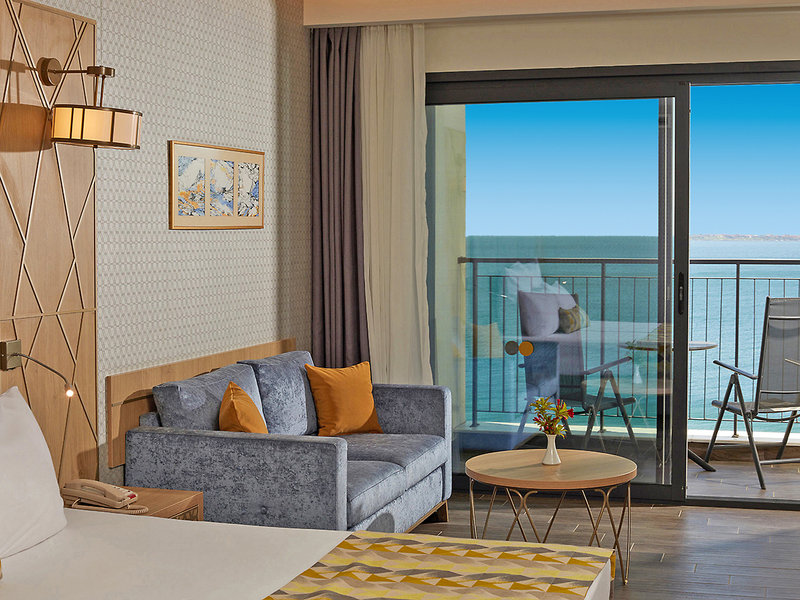 Secrets Sunny Beach Resort & Spa 11