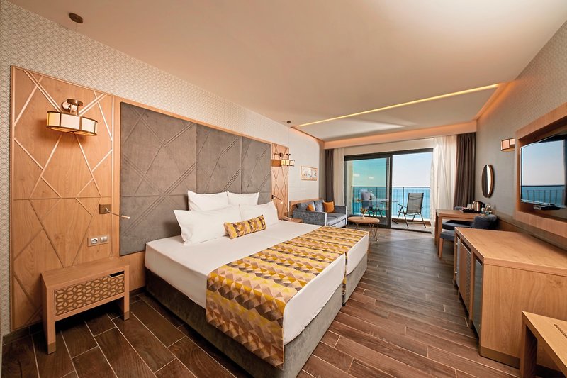 Secrets Sunny Beach Resort & Spa 12