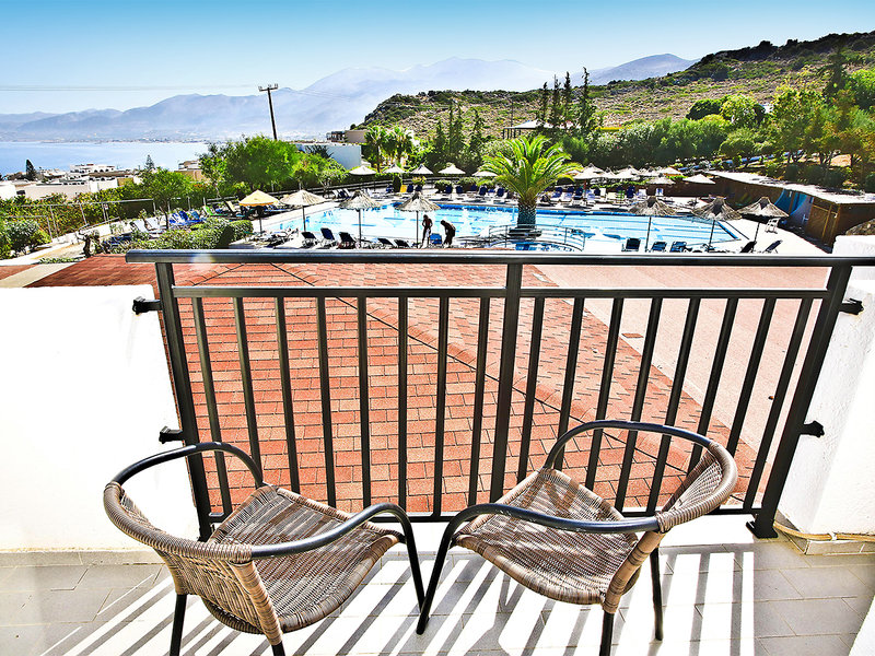 Semiramis Village 15