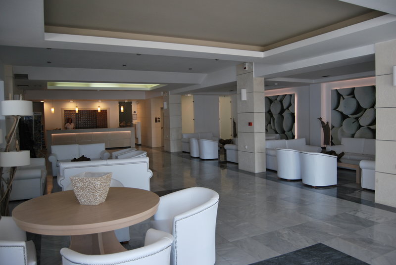 Semiramis Village Hotel 8