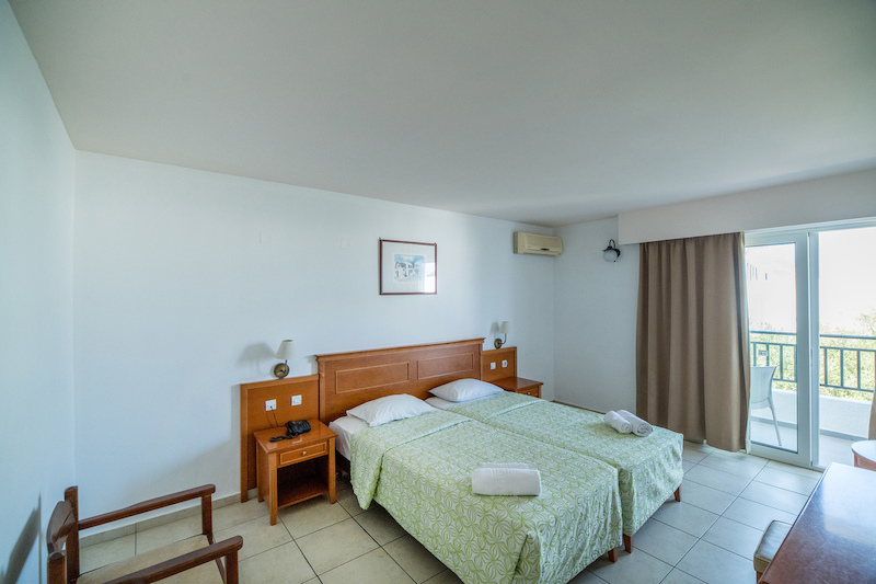 Semiramis Village Hotel 8