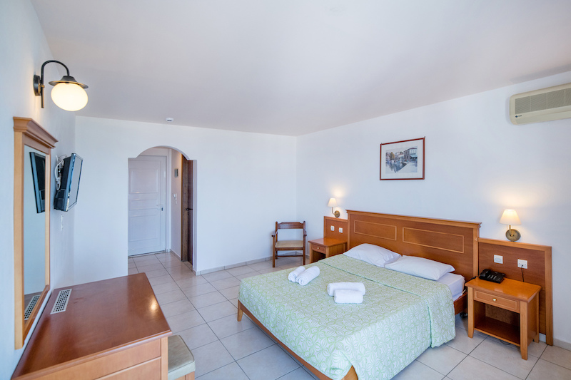 Semiramis Village Hotel 10