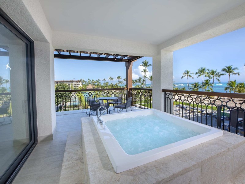 Unique Club At Lopesan Costa Bavaro 12