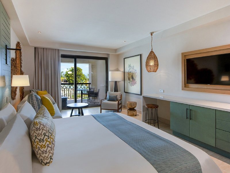 Unique Club At Lopesan Costa Bavaro 41