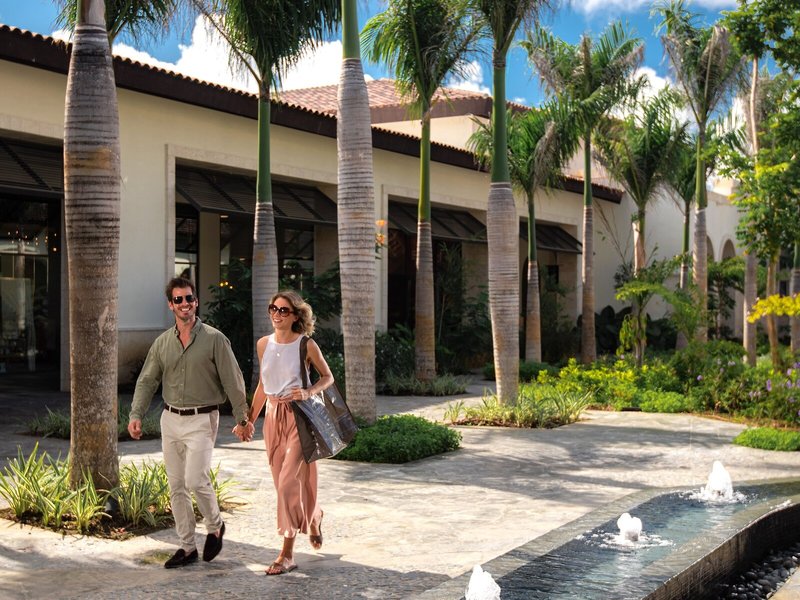 Unique Club At Lopesan Costa Bavaro Resort 3