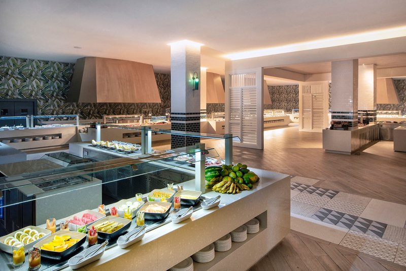 Adults Only Club at Lopesan Costa Bavaro Resort 9