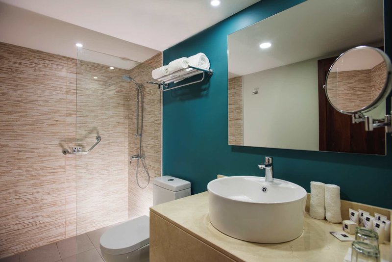 Emotions by Hodelpa Playa Dorada 12