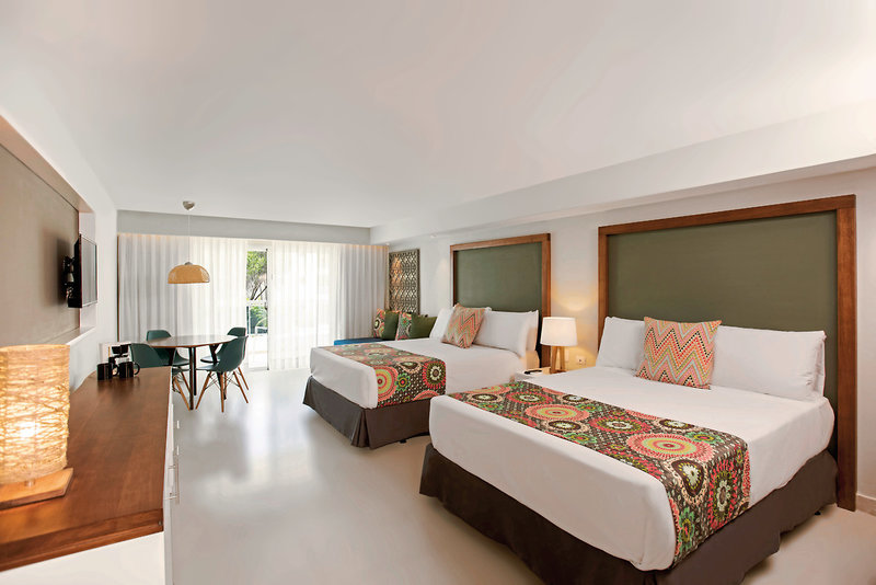 Emotions by Hodelpa Playa Dorada 8