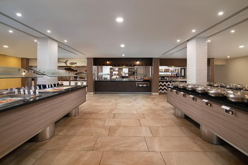 Emotions by Hodelpa Playa Dorada 30