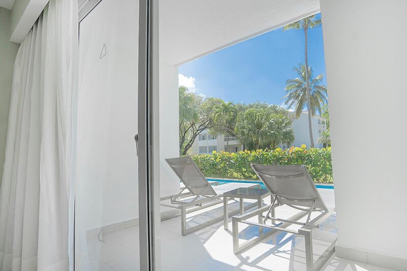 Emotions by Hodelpa Playa Dorada 52