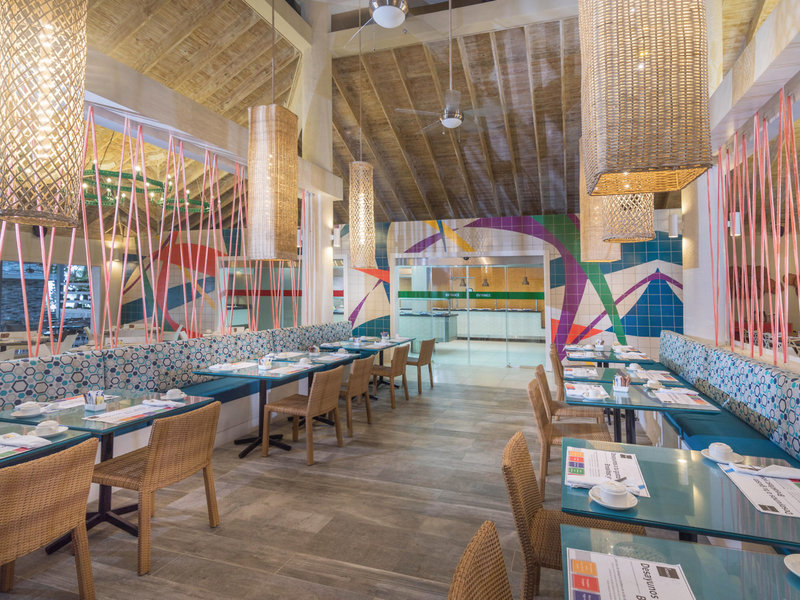 Emotions by Hodelpa Playa Dorada 10