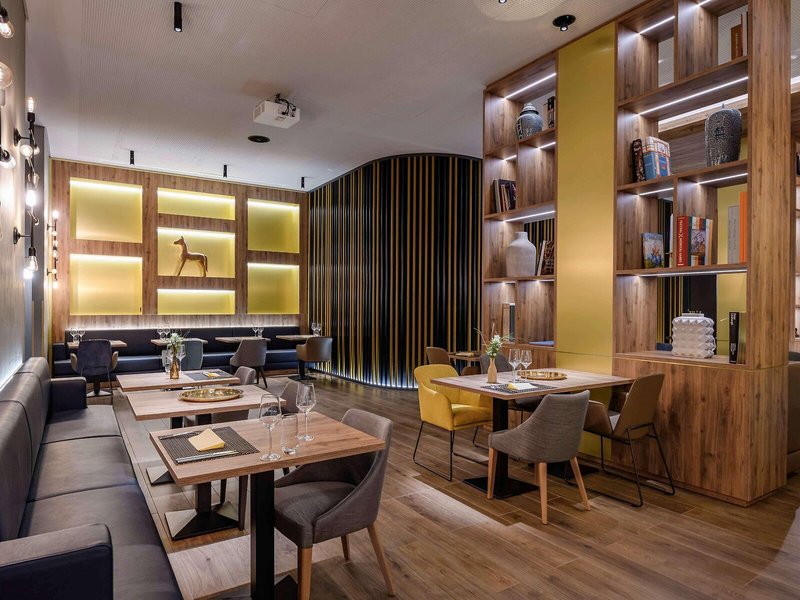 Novotel Regensburg Zentrum 12