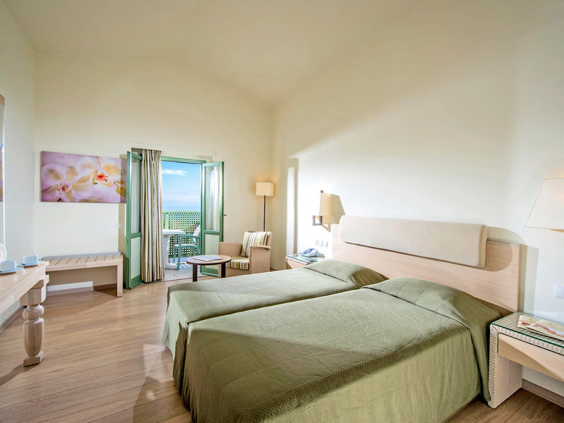 Silva Beach & Annex 20 - Room Example