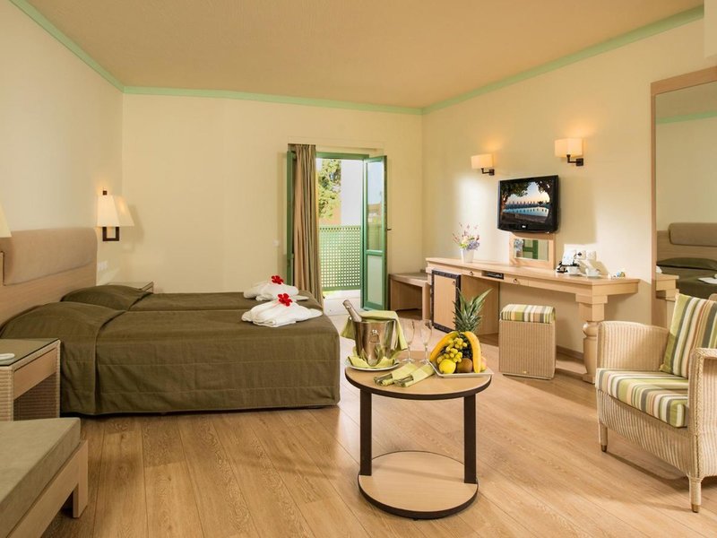 Silva Beach & Annex 25 - Room Example