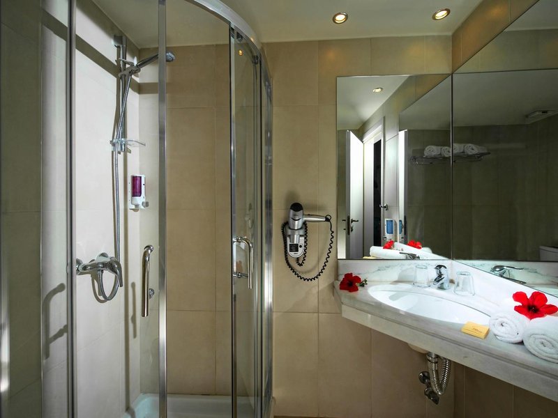 Silva Beach & Annex 26 - Room Example