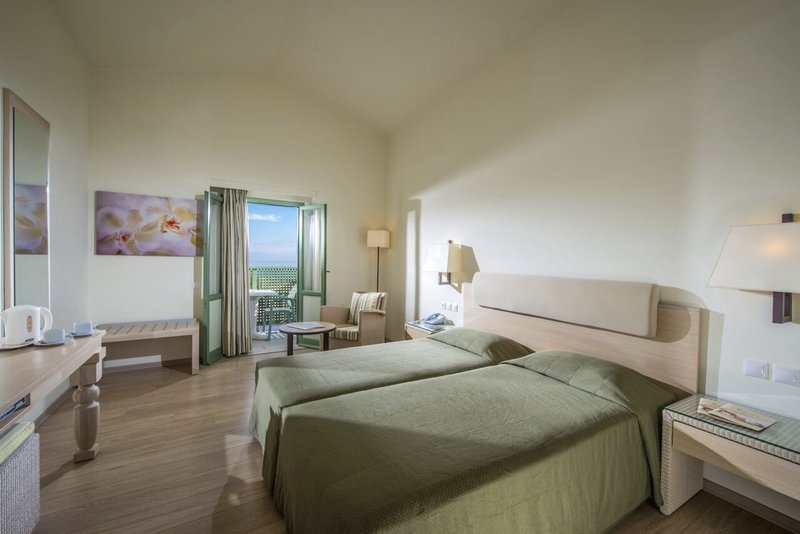 Silva Beach 6