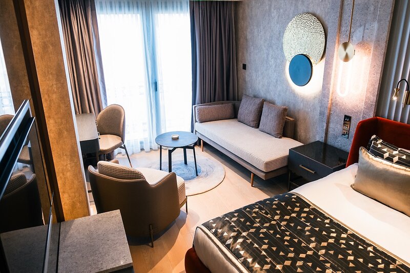 Rocks Hotel & Casino 15