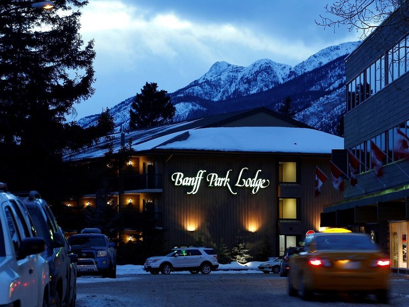 Banff Park Lodge 2