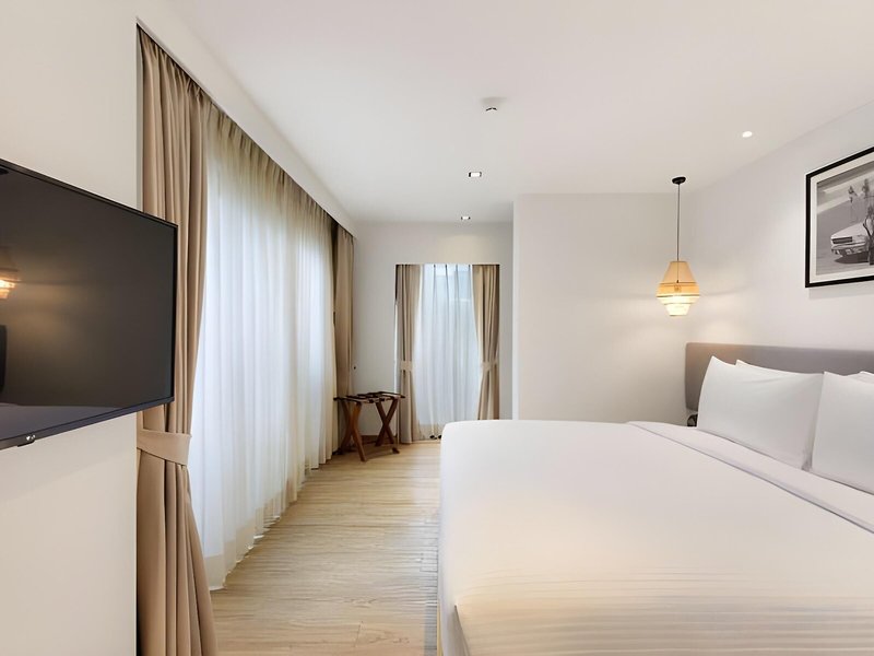 Manathai Khao Lak 49