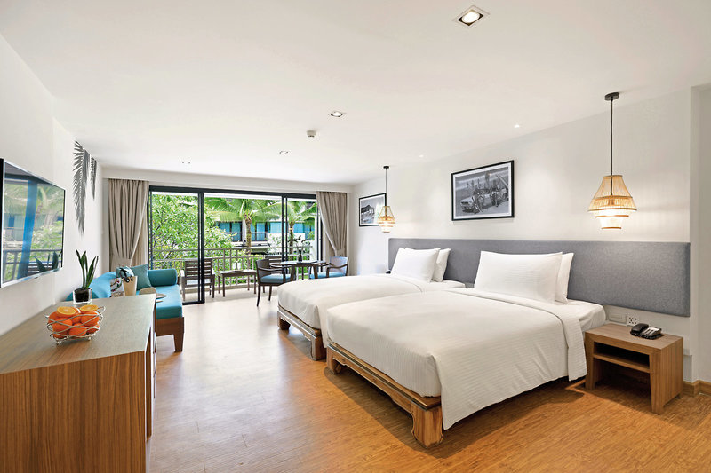 Manathai Khao Lak 19