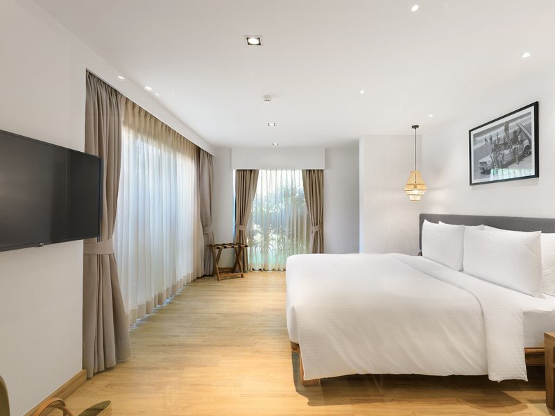 Manathai Khao Lak 48