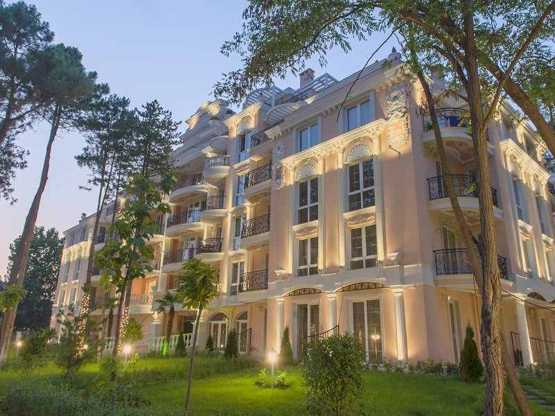 Venera & Anastasia Palace Apartments 3