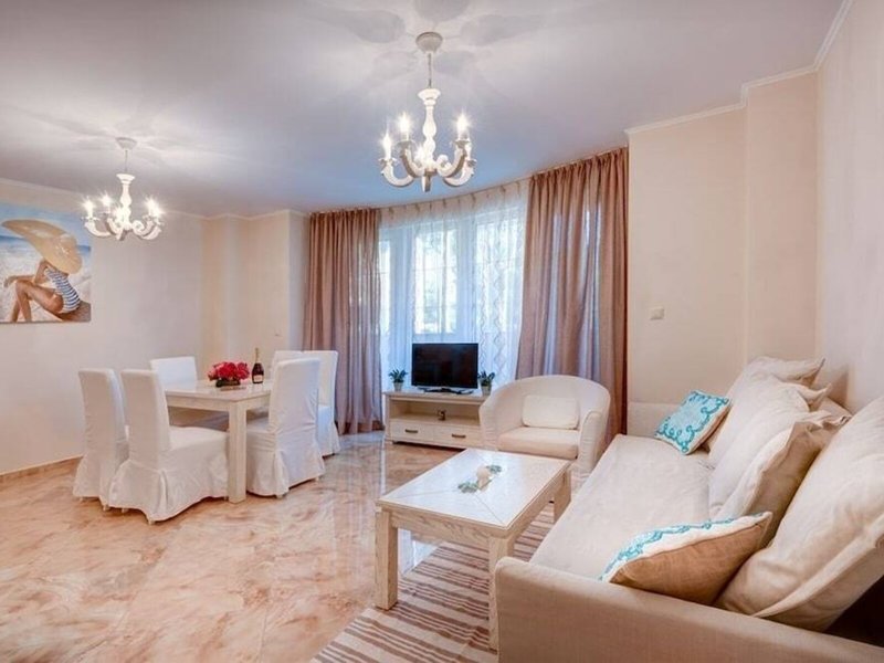 Venera & Anastasia Palace Apartments 17