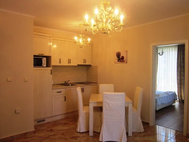 Venera & Anastasia Palace Apartments 38