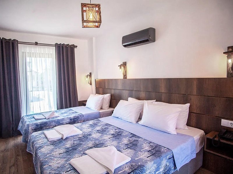 Smyrna Hotel 16