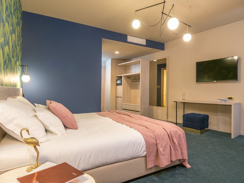 Priska Med Luxury Rooms 26