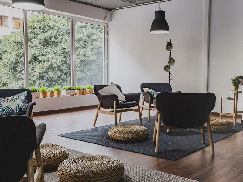 HQ Rooms 1