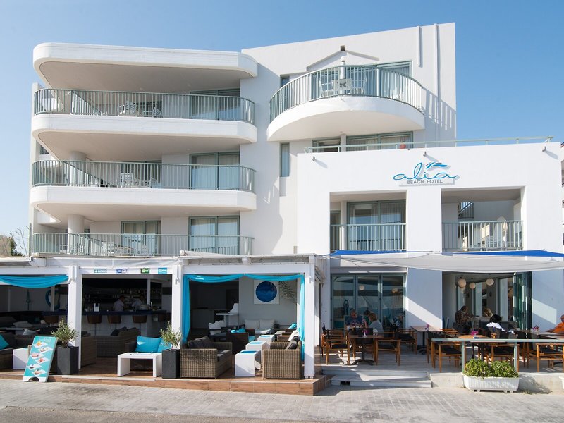 Alia Beach 4
