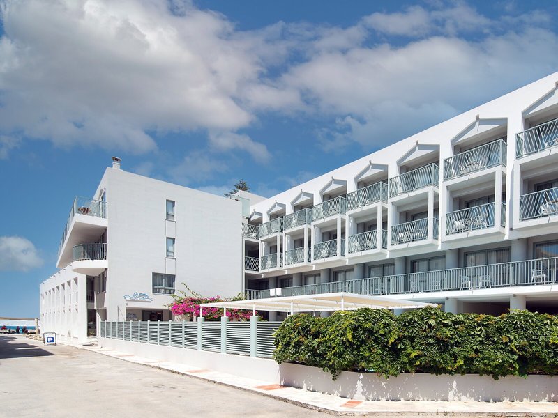 Alia Beach 5