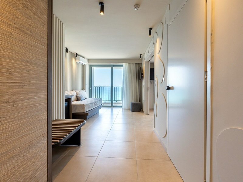 Alia Beach 26