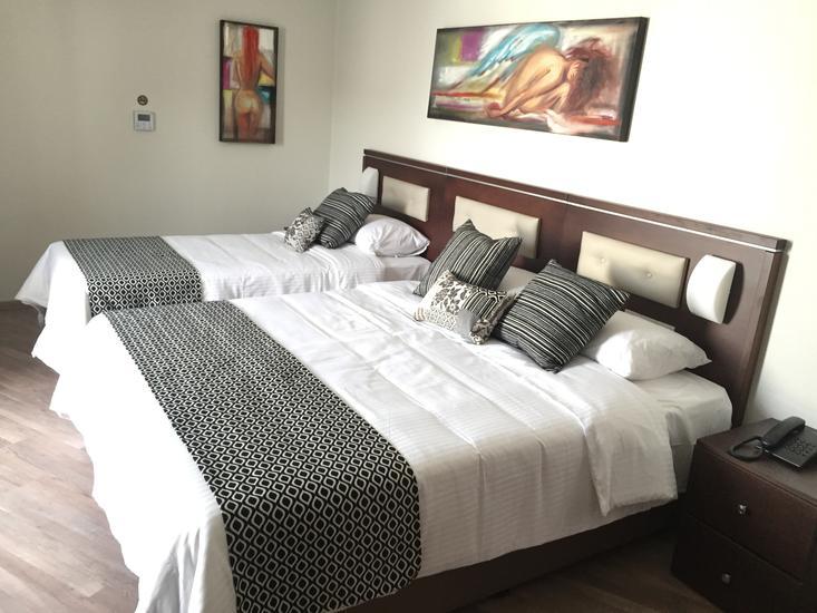 Livadhiotis City Hotel 4