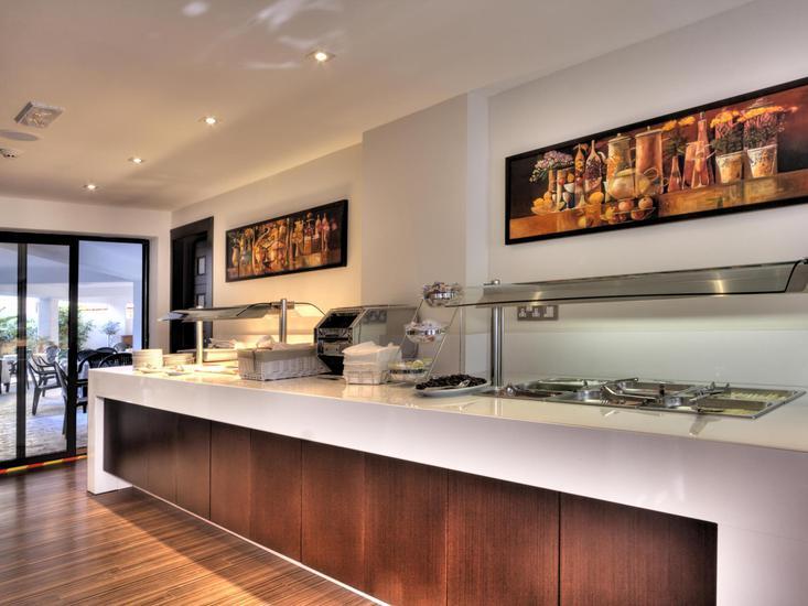 Livadhiotis City Hotel 8