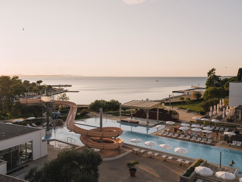 Falkensteiner Club Funimation Borik 12