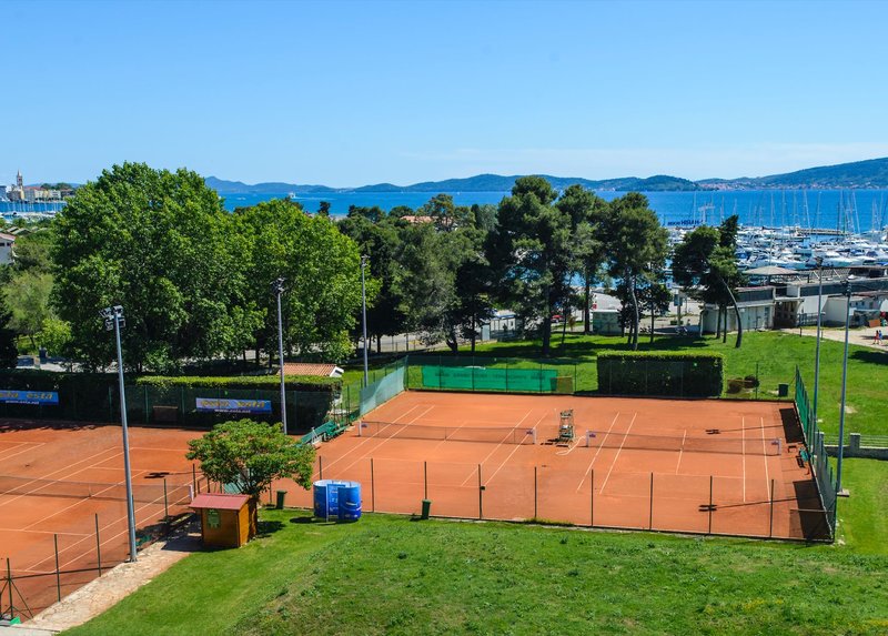 Falkensteiner Club Funimation Borik 7