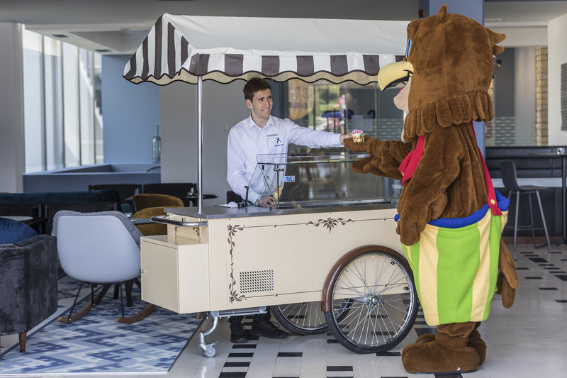 Falkensteiner Club Funimation Borik 12