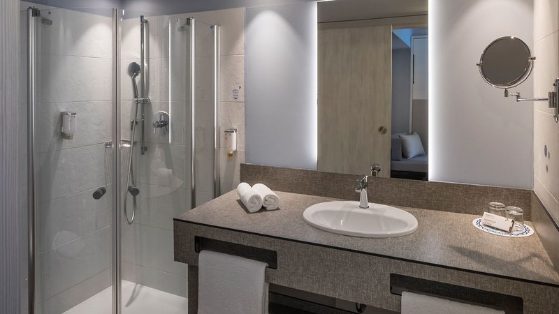 Falkensteiner Club Funimation Borik 23