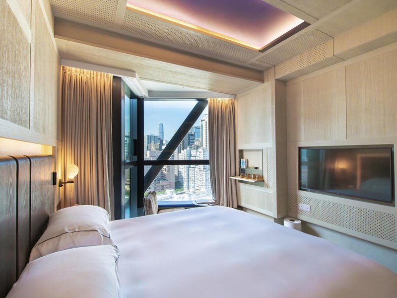 The Emperor Happy Valley 17