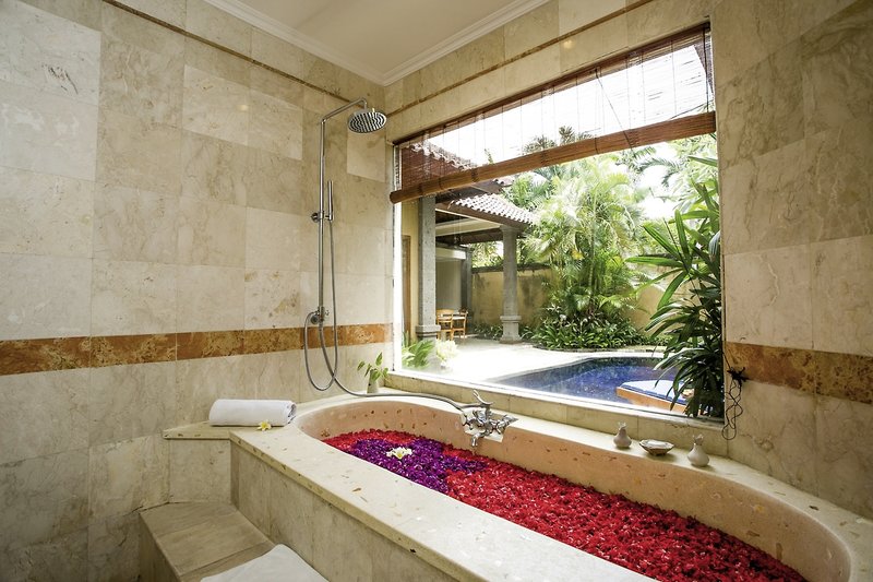 Parigata Villas Resort 9