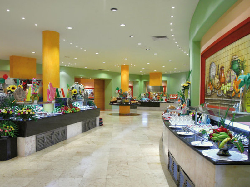 Barcelo Maya Grand Resort 18