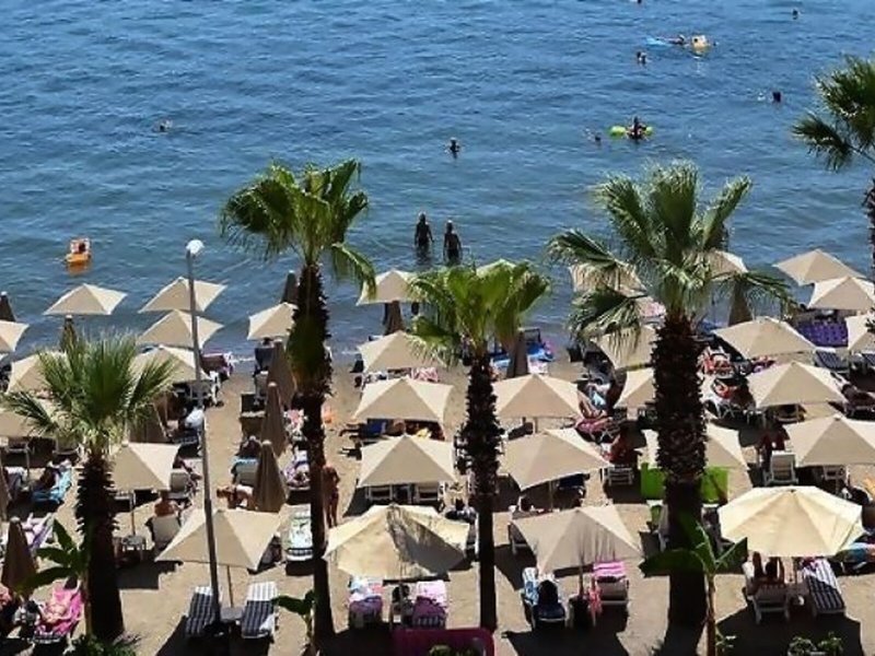 Maris Beach Hotel 6