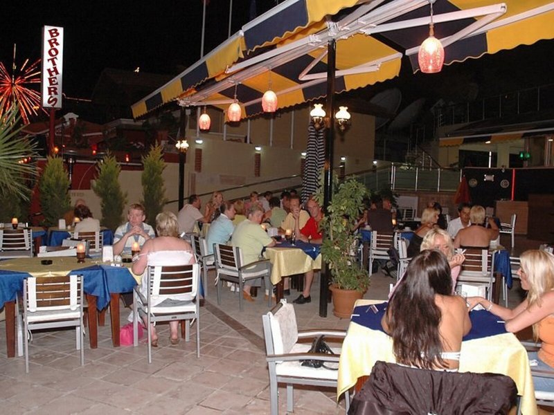 Maris Beach Hotel 15