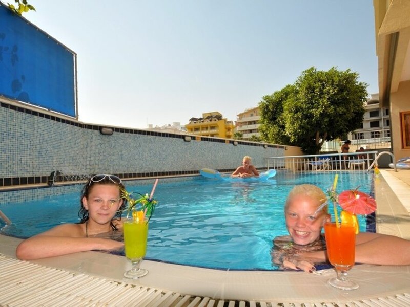 Maris Beach Hotel 17