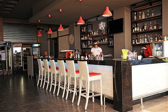 Maris Beach Hotel 12